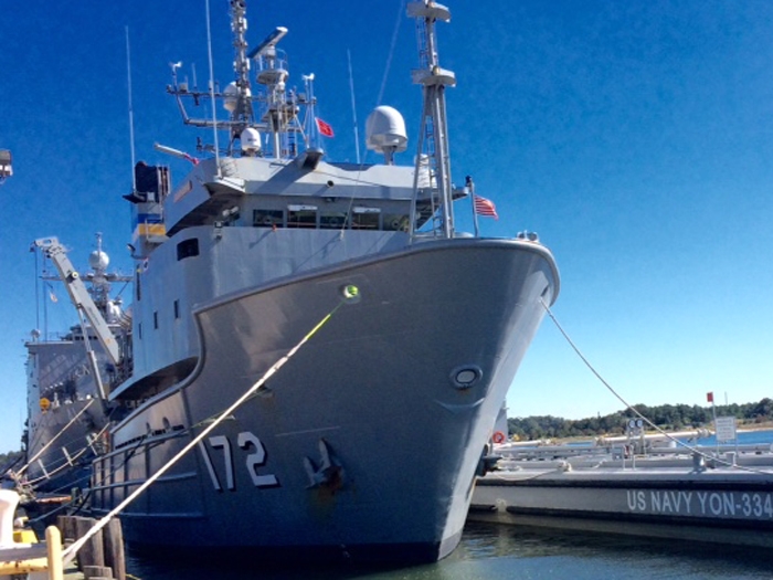 Navy tug on technique to search El Faro wreckage and VDR image description