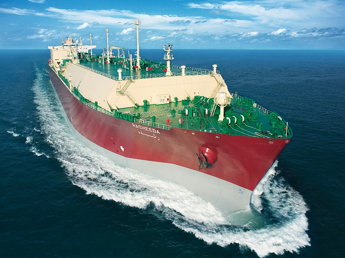 Qatar Petroleum prepares to develop 100 or even more LNG providers image description