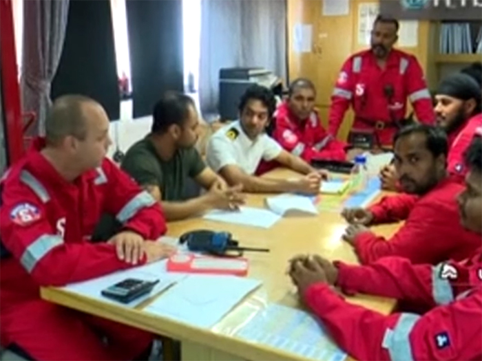 Stena Bulk in straight call with staff of Stena Impero image description