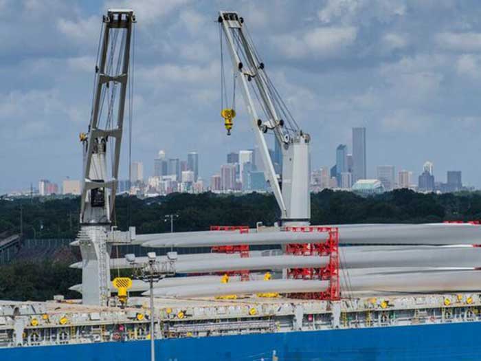 Port Houston continues on renewable resource image description