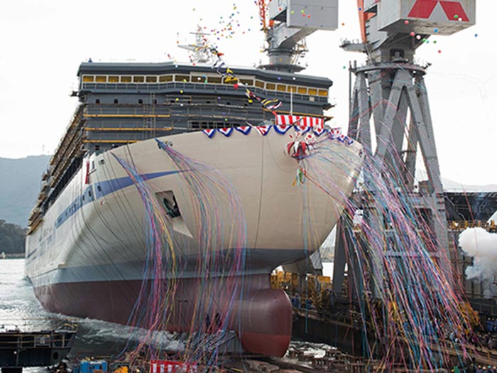 VIDEO CLIP: Mitsubishi launches 2nd of 2 ferryboats for Hankyu image description