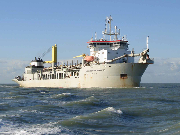 Dredge finishes 2,000 hrs procedure on biofuel image description