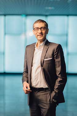 Inmarsat CEO Rajeev Suri announcing newORCHESTRA network