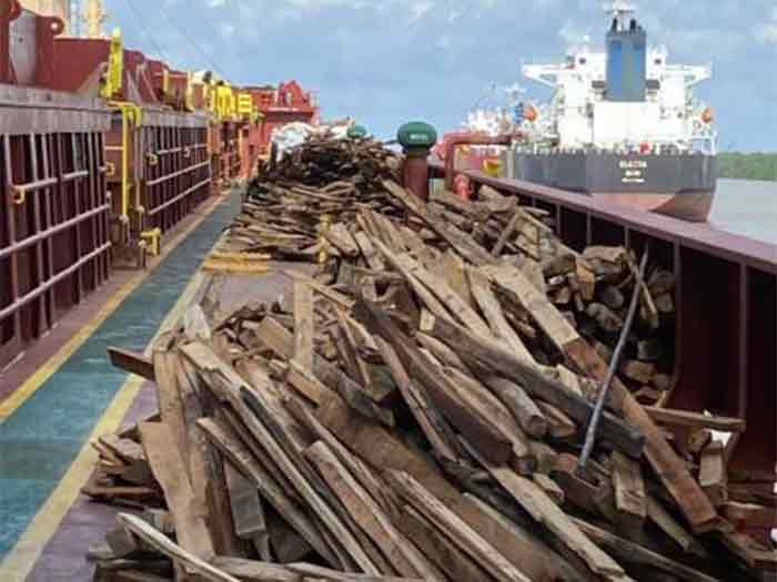 Timber aboard ship