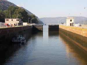 Morning at Montgomery Locks and Dam. [Phpto: USACE/Andrew Byrne]