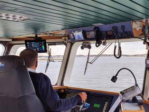 iHelm on vessel bridge