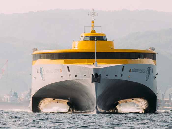 Trimaran ferry seen from ahead