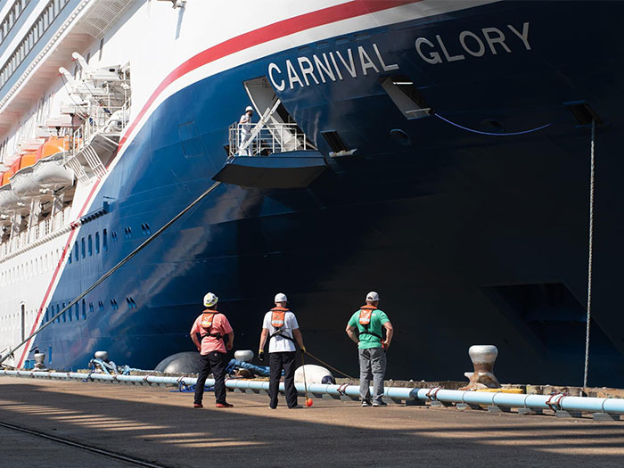 Carnival Glory alomgside