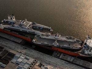 Ferries on heavy lift ship