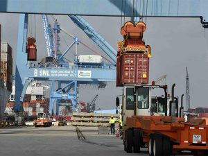 Container operations at Port NOLA