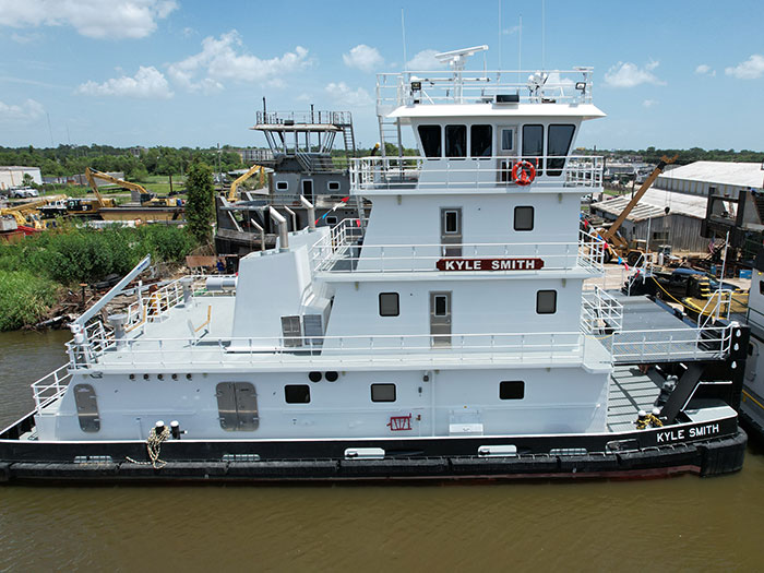 Towboat Kyle smith