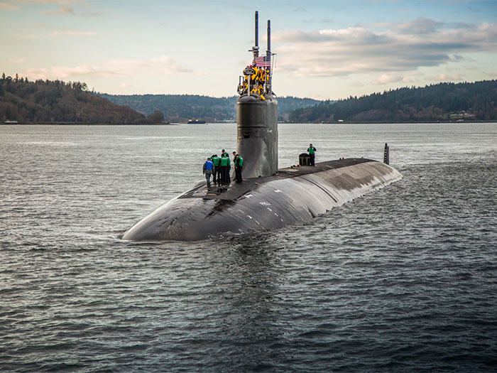 submarine that struck underwater object