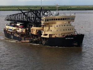 hopper dredge