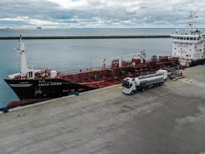 Tanker fuels with biodiesel