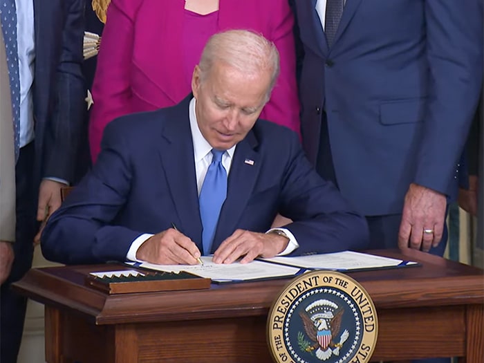 Biden signs Ocean Shipping Reform Act (OSRA)