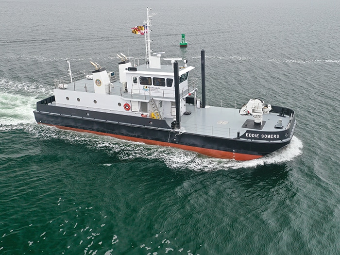 icebreaking buoy tender