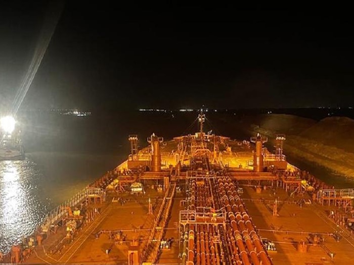 Tanker in Suez Canal prior to freeing