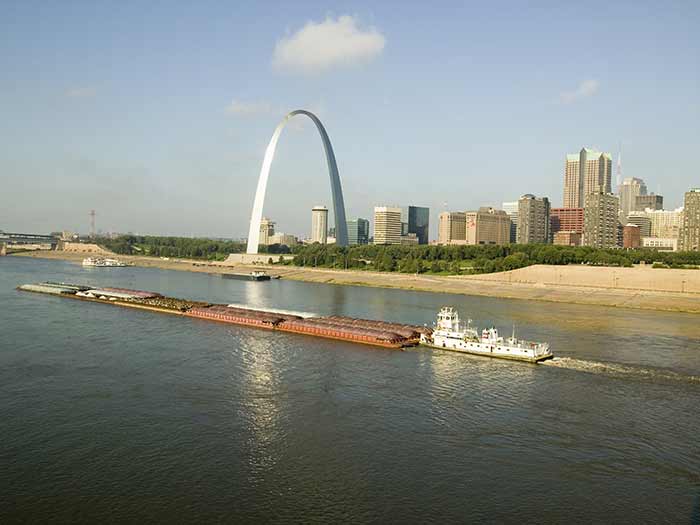 Mississippi River low water levels continue to be of concern