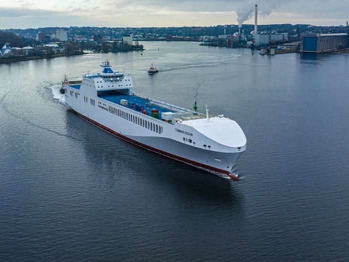 FSG newbuild leaves the shipyard