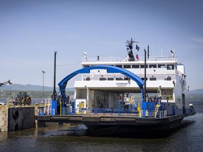 STQ ferry