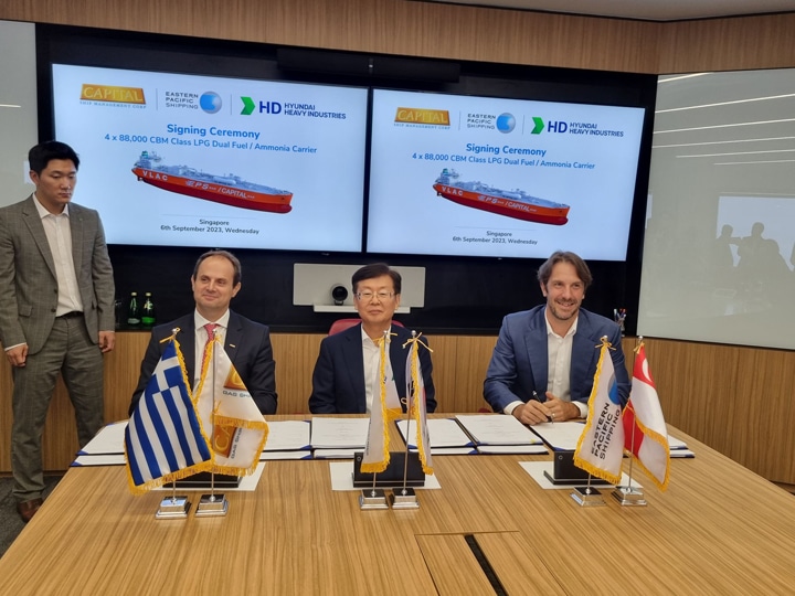 order signing ceremony for giant ammonia carriers