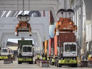 Balanced import-export trade at the Port of Savannah improves the efficiency of ocean carrier service. Port officials predict March will be Savannah’s third positive month in a row for container volumes. (GPA Photo by Stephen B. Morton)