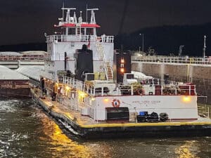 The first tow of 2024 goes through Lock and Dam 2 in Hastings, Minnesota, on March 17.