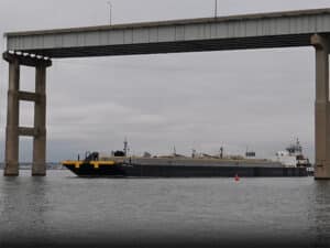 tugboat transits Baltimore temporary channel