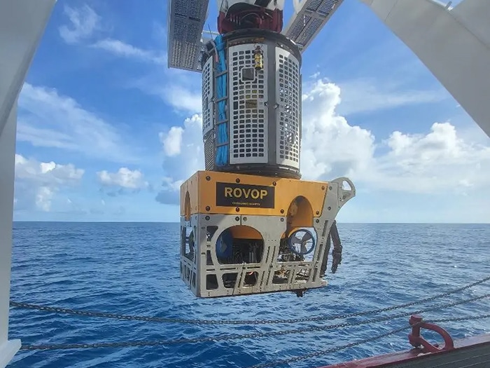 ROVOP deploys AUV