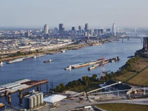 Hettel discussed the interconnectivity among the transportation modes in the St. Louis region and how investment in other parts of the freight network benefits not only ACBL’s operations but also that of other terminals.