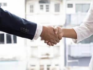 Handshake symbolizes Philly Shipyard acquisition