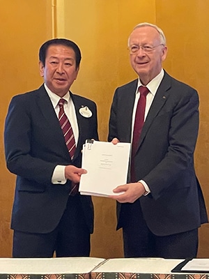 Order for new Disney Ship for Japan was signed in Tokyo