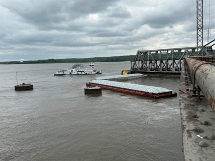 NTSB reports on $3.28M barge tow strike on bridge components