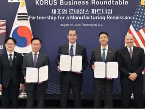 group shot oof Cerberus Maritime MOU signatories