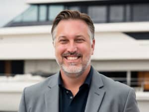 Marine Log’s Listen Up! podcast returns with a new episode featuring Dave Lee, vice president of technology and innovation at Maritime Partners LLC, to discuss how methanol-to-hydrogen generation could reshape port decarbonization.