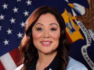 Secretary announces shipbuilder training funding