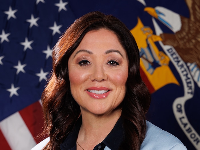 Secretary announces shipbuilder training funding