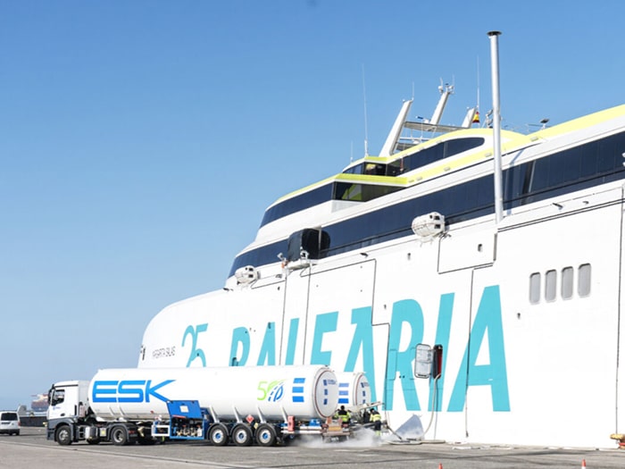 bio-LNG being fueled
