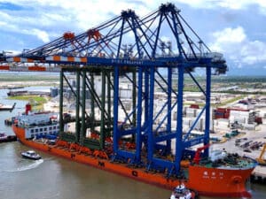 Two state-of-the-art Super Post-Panamax Gantry Cranes were delivered aboard a heavy-lift vessel, arriving at Port Freeport’s Velasco Container Terminal.