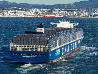 Ship to be fitted with OneWeb LEO connectivity