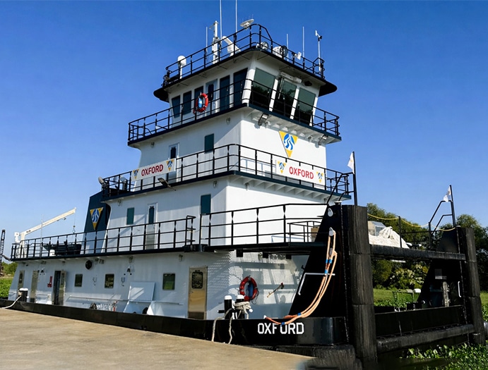 Mitsubishi-powered M/V Oxford