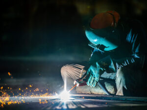 ngalls shipbuilders get largest single wage increase in yard’s history