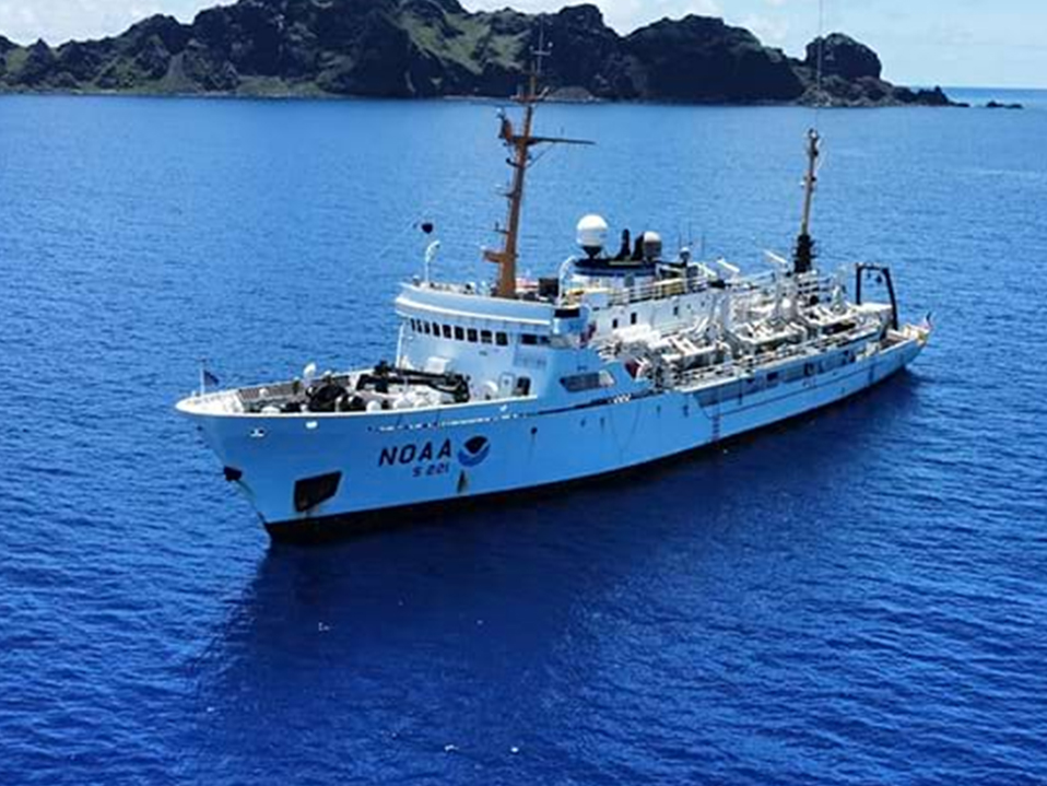 NOAA ship Rainier mapping in the Pacific in 2022 [:Photo: NOAA]