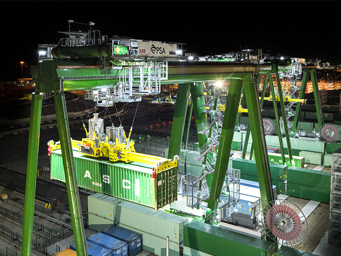 Example of rail-mounted stacking crane to be delivered to TraPac by Künz and ABB [Photo: PSA Antwerp]