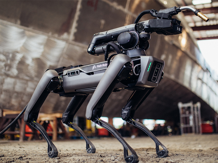 Rove mobile robotic welding system. [Photo: Path Robotics]