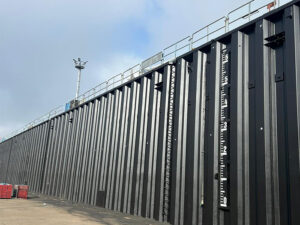 Steelpaint’s Stelpant system was applied to the dry dock’s sheet piles after existing coatings and steel was blasted to Sa 2½. [Photo: Steelpaint]