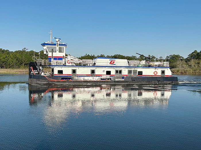 The M/V Alexa Golding recently joined Golding Barge’s inland waterways fleet in Vicksburg, Miss., as a new 2,800-hp retractable twin-screw towboat built by Sterling Marine and constructed by Steiner Shipyard