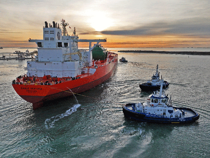 Signet Sirius and Signet Capella, built by Signet Maritime's Pascagoula, Miss., shipyard are each powered by three MTU series 400 engines. [Photo: Rolls-Royce Power Systems]