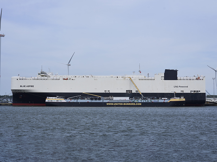 Titan's United LNG I bunker vessel supplies Blue Aspire. [Photo: United Bunkers]