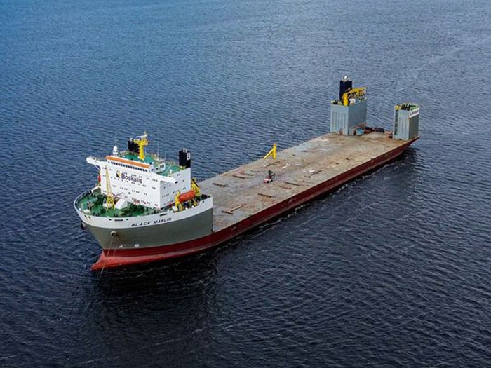 oskalis’s Black Marlin will transport Incat’s Hull 096. the world’s largest battery-electric ship, to Buquebus in Argentina.